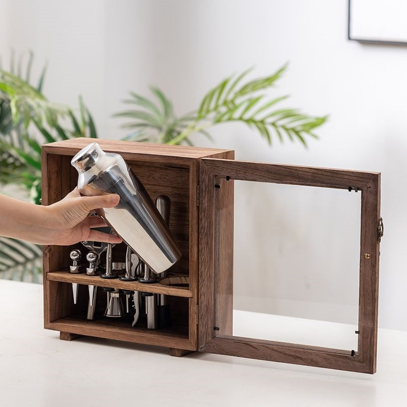 Household hand-cranked tools
